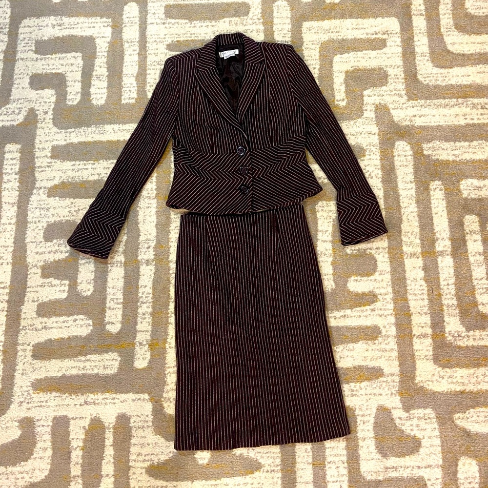 Kay Unger brown pin strip wool 2 piece suit